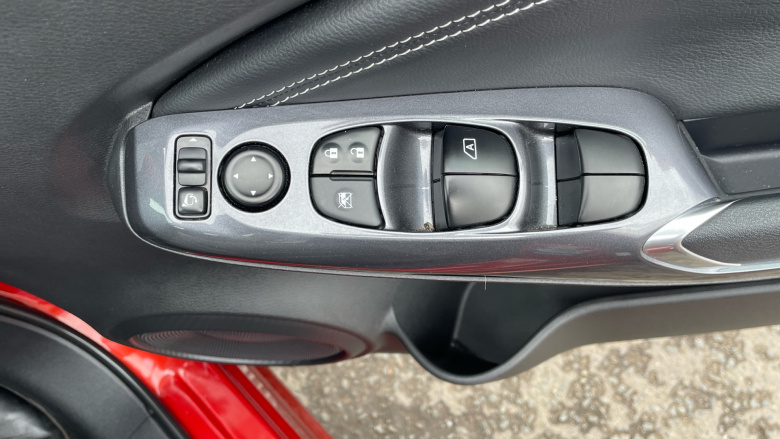 Nissan Juke 1.6 Hybrid N-Connecta 5dr Auto Hybrid Hatchback